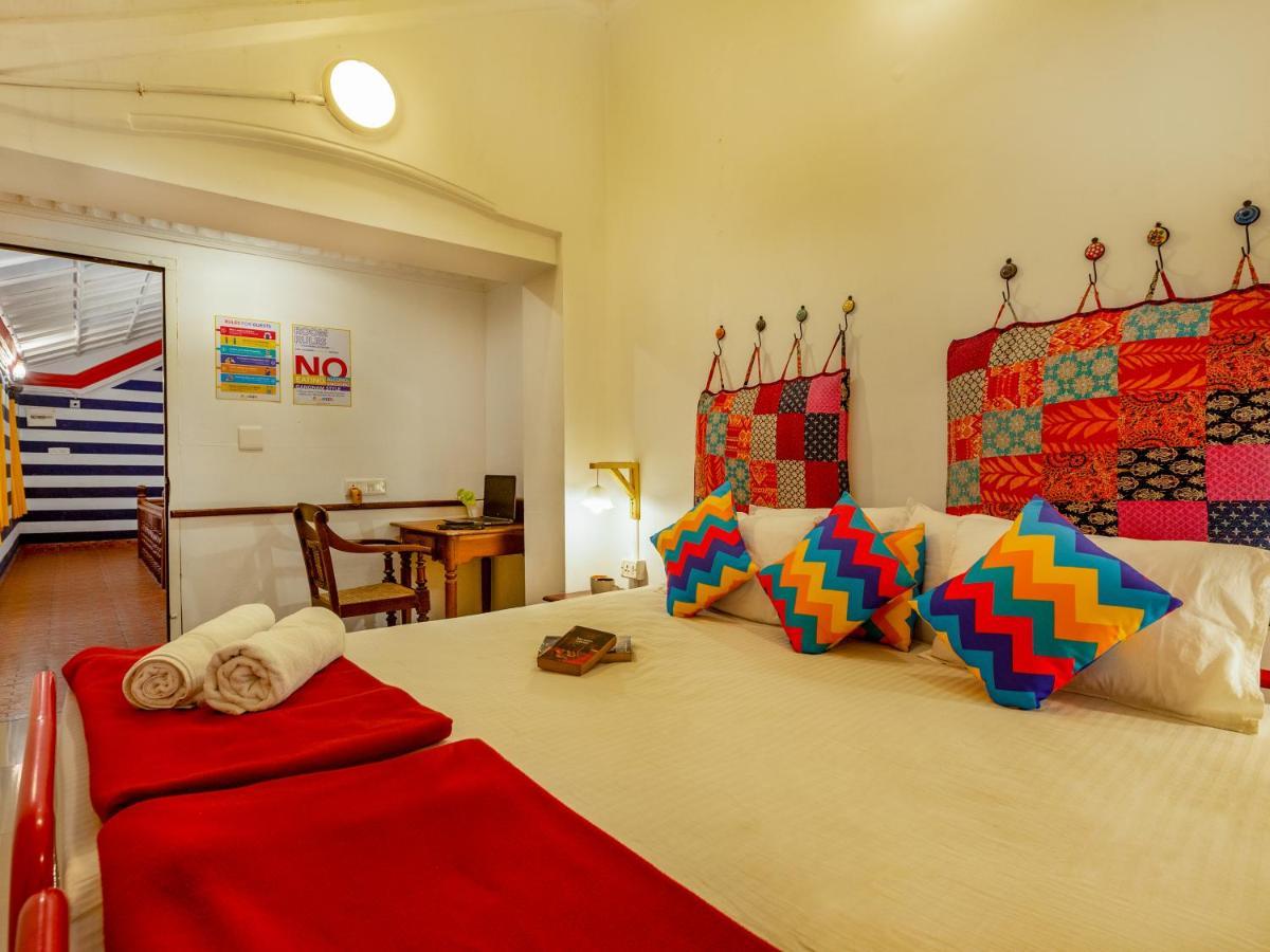 Gostops Lite Kochi Hostel